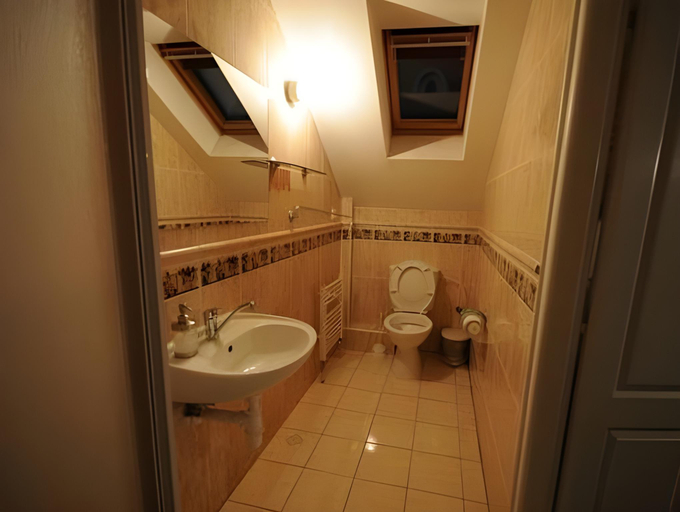 Bathroom 2, Hotel Squash Centrum, Prievidza