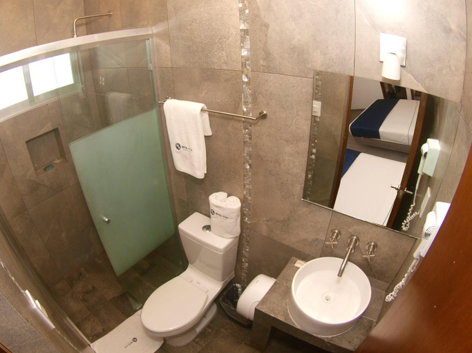 Bathroom 4, Hotel Star, Manzanillo