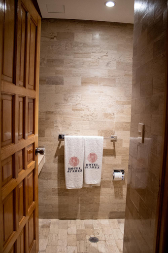 Bathroom 3, Hotel Juarez, Mexico City