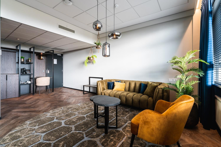 Others 5, Onderwijshotel De Rooi Pannen Eindhoven, Eindhoven