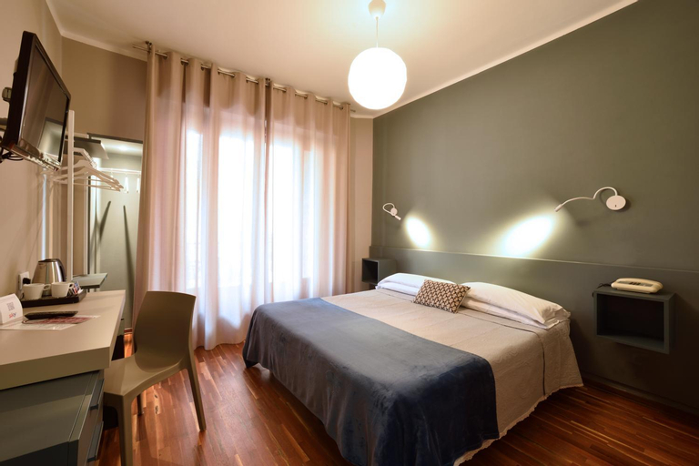 Bedroom 12