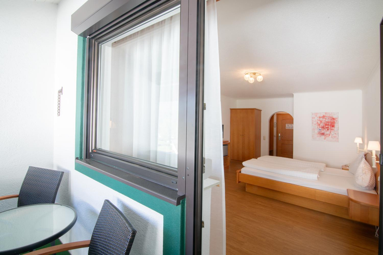 Bedroom 12