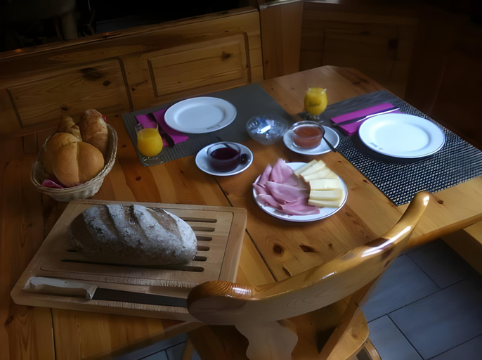 Food & Drinks 3, Le Central - Chambres d'hote, Sierre
