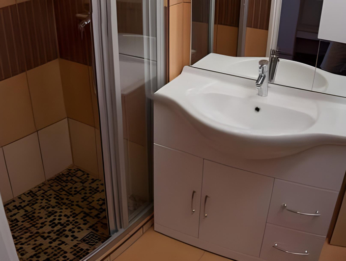 Bathroom 4, Hotel Bodrog Wellness & Elix Spa, Sárospatak