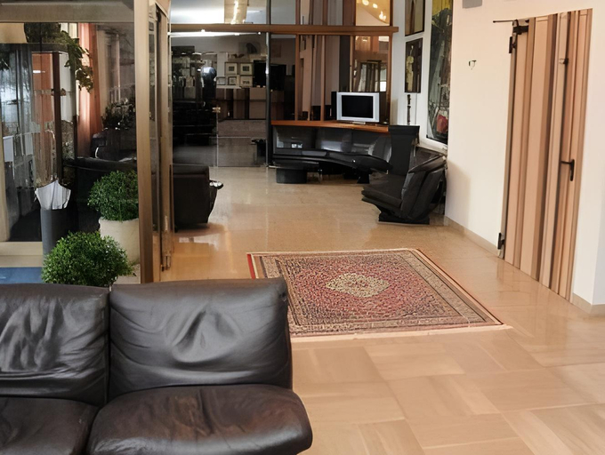 Others 4, Hotel Industria, Brescia