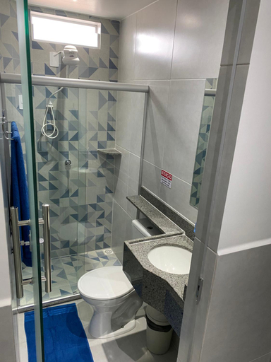Bathroom 4, Suite com banheiro privativo em Pousada recem construida,a 500mts do patio do forro, Caruaru