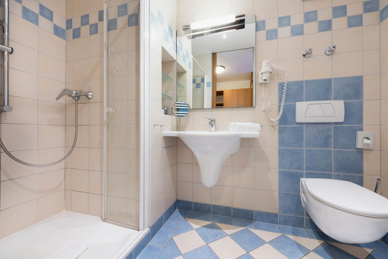 Bathroom 4, Hapimag Ferienwohnungen Munchen, München