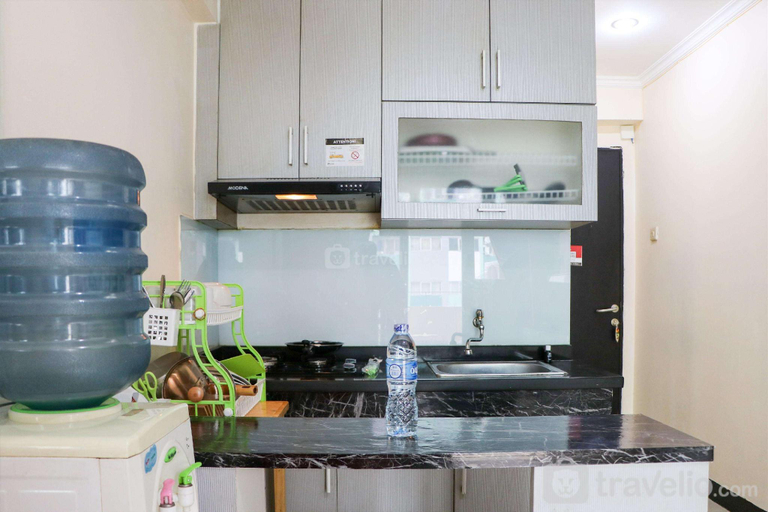 Dining Room, Modern Look 2BR Sentra Timur Residence By Travelio, East Jakarta