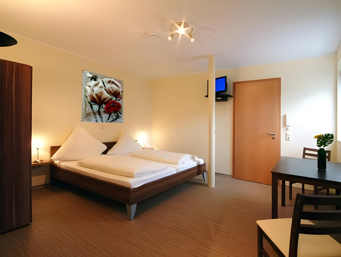Bedroom 2, Landgasthof Lang Zum Adler, Fulda