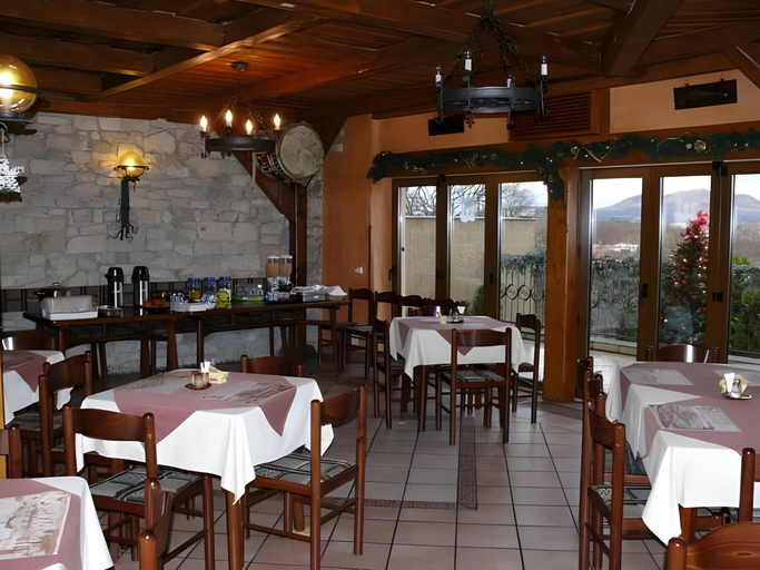 Food & Drinks 4, Hotel Na Hradbach, Louny
