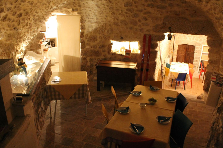 Others 5, Le Pagliare Del Gran Sasso, L'Aquila