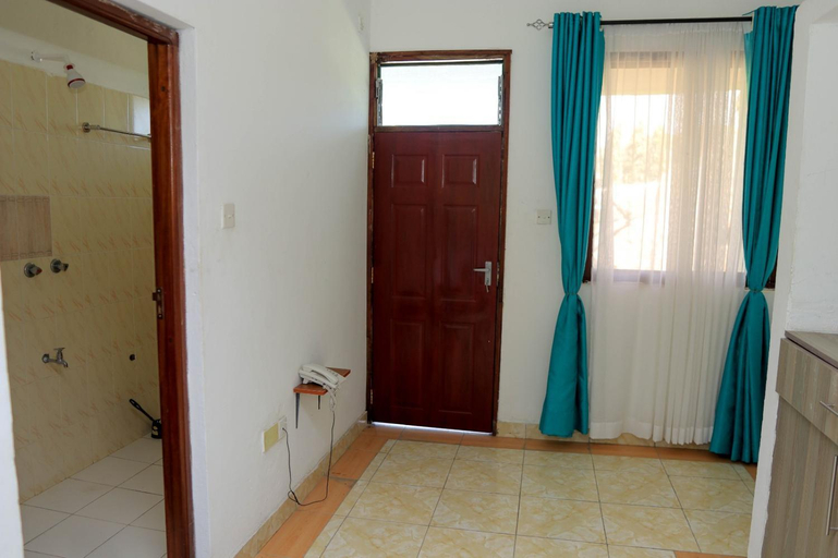 Bathroom 4, Greenyard Resort Mtwapa, Kilifi South