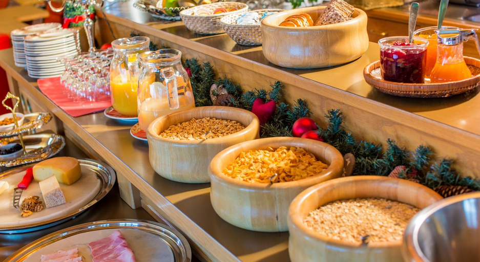 Food & Drinks 5, Familienhotel Garni Sporting, Raron