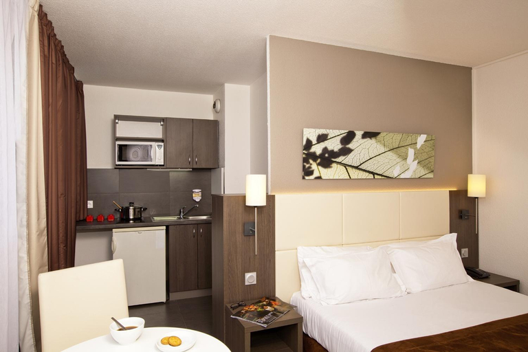 Bedroom 3, Sejours and Affaires Montreuil Saint Mande, Seine-Saint-Denis