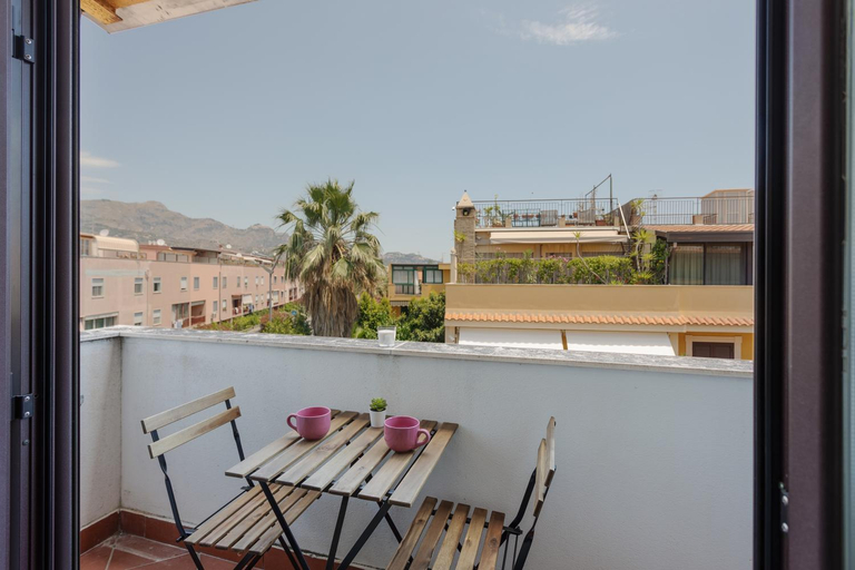 Others 3, GuestHost - Giardini Naxos Bright Apartments with Balcony, Messina