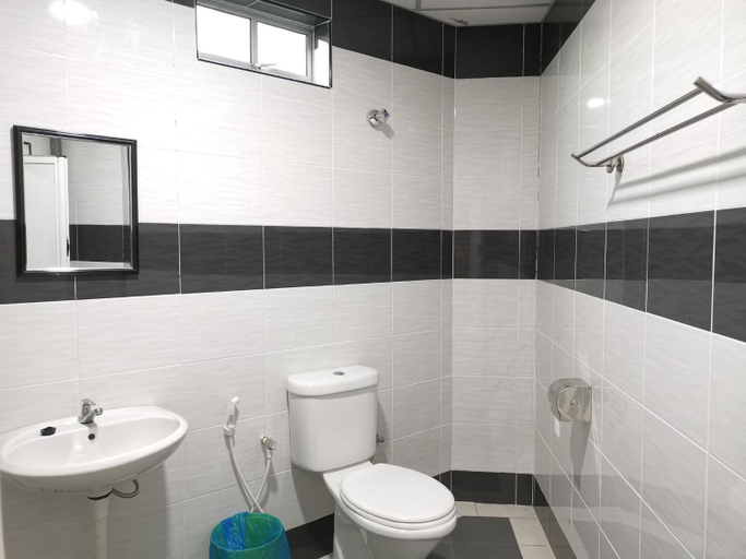 Bathroom, LH Hotel Langkap Perak, Hilir Perak