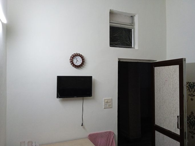 Others 5, Hotel Raj Mahal, Ludhiana