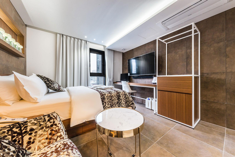 Bedroom 11