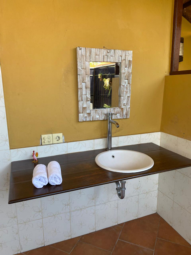 Bathroom 8