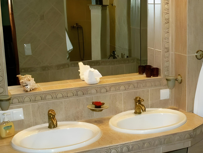 Bathroom 5, Butikowy Hotel Zameczek, Jędrzejów