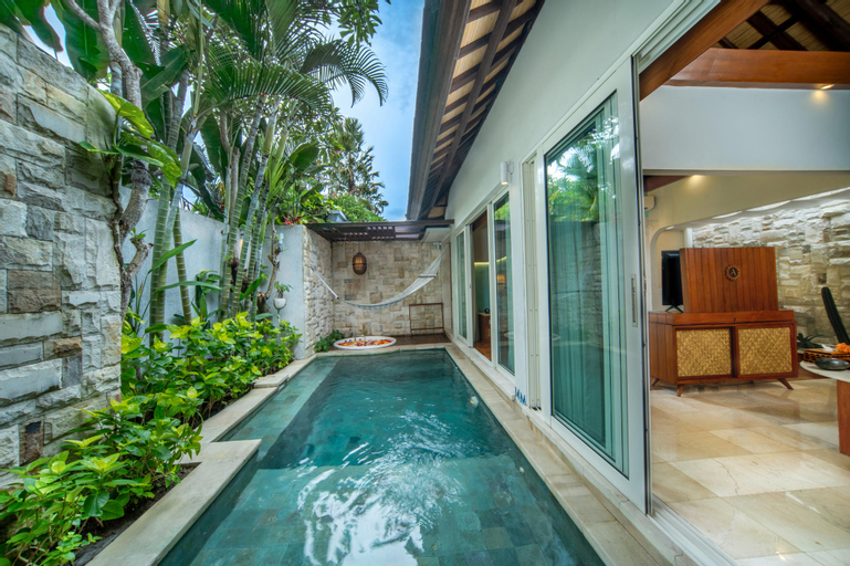 Swimming Pool 17