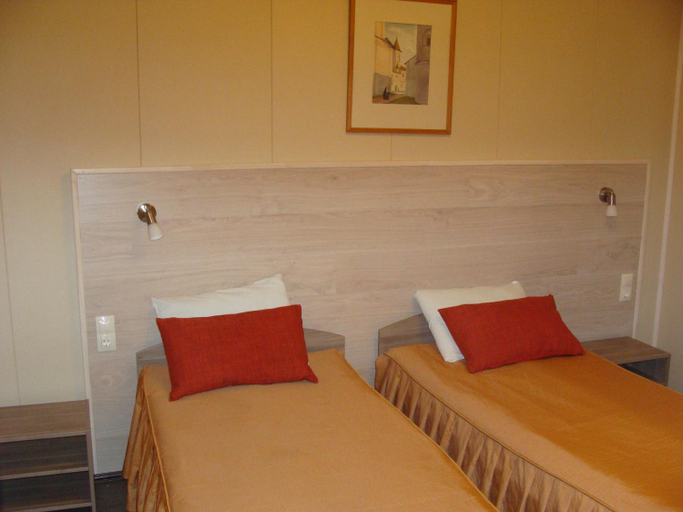 Others 4, Staraya Sloboda Hotel, Lodeynopol'skiy rayon
