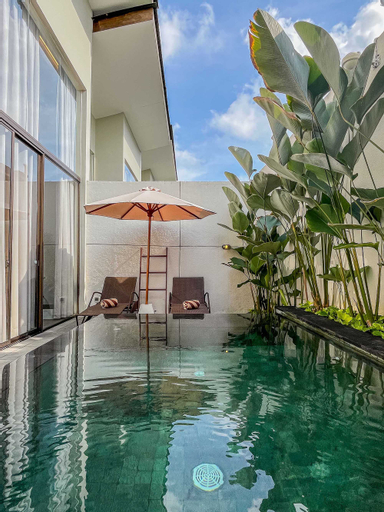 Swimming Pool 5