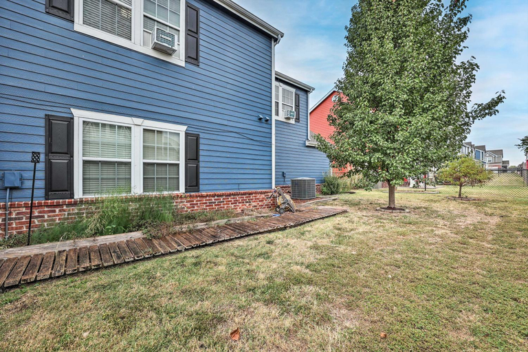 Exterior & Views 1, Inviting Afton Townhome with Hot Tub, Walk to Lake!, Delaware