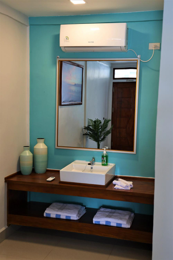 Bathroom 6