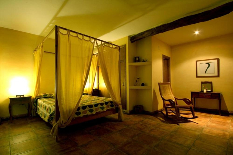 Bedroom 2, Posada Tresmentiras, Cáceres