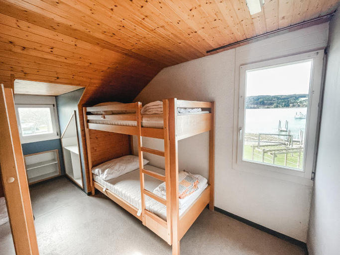 Bedroom 2, Strandbad Steckborn mit Herberge, Camping & Glamping, Steckborn