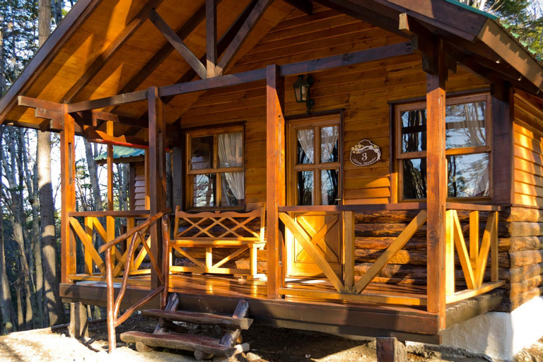 Exterior 13