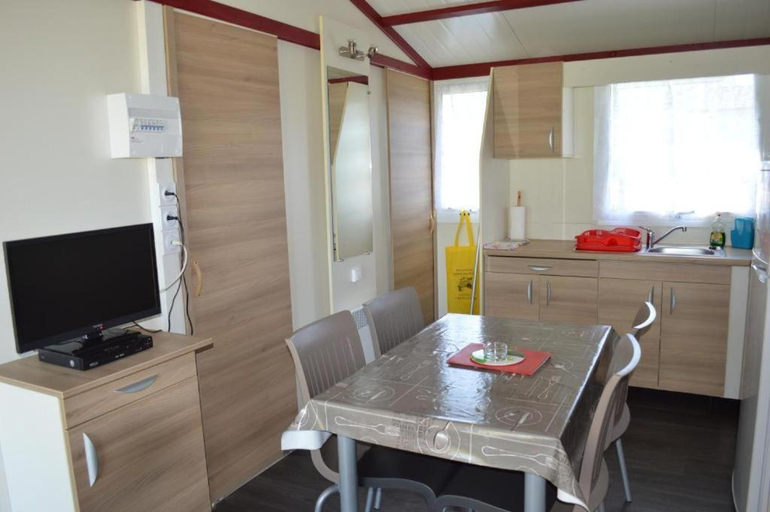 Facilities 3, Chalet -Glory-, Lot-et-Garonne