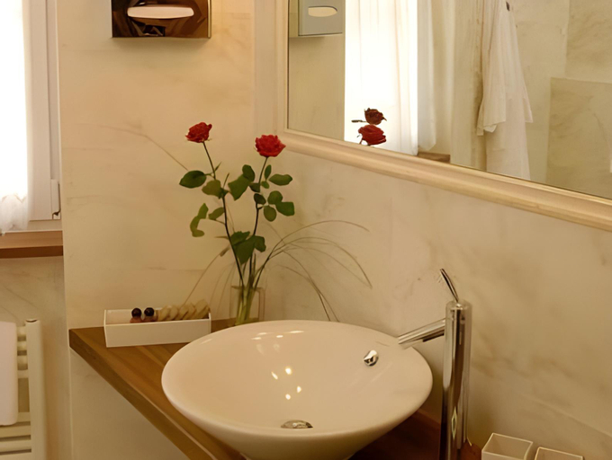 Bathroom 5, Hotel Chalet S - Dolomites Design - adults recommended, Bolzano