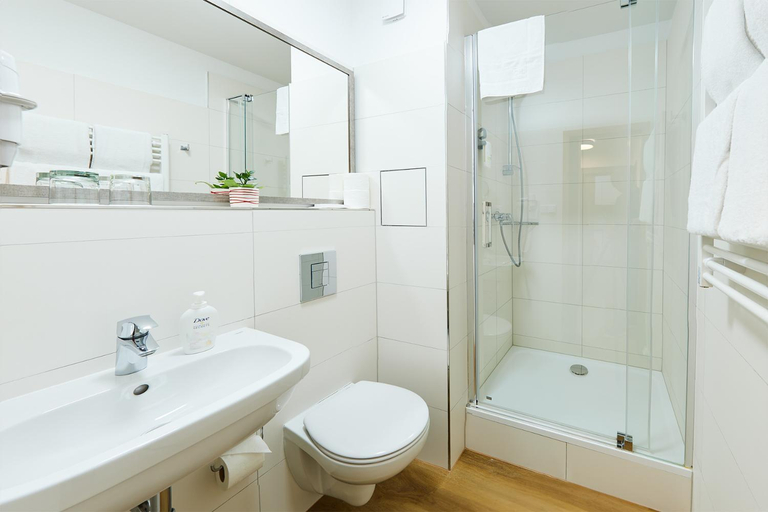 Bathroom 5, CENTRAL PARK FLORA, Olomouc