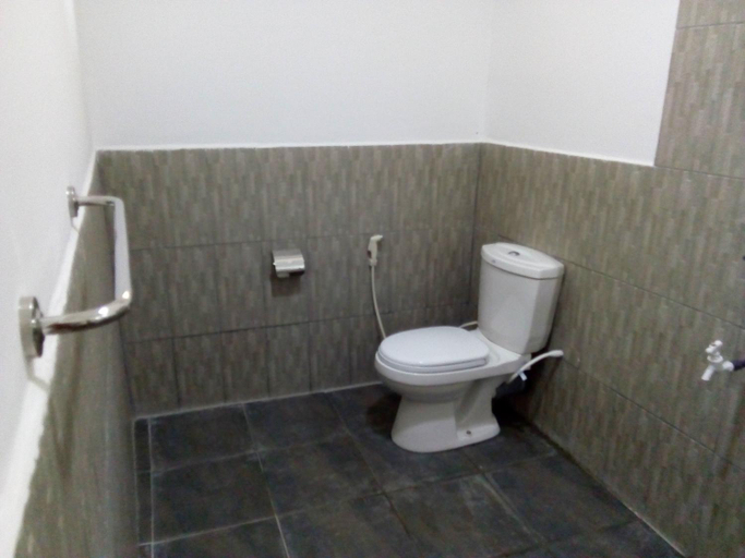 Bathroom, T & U Homestay, Katana