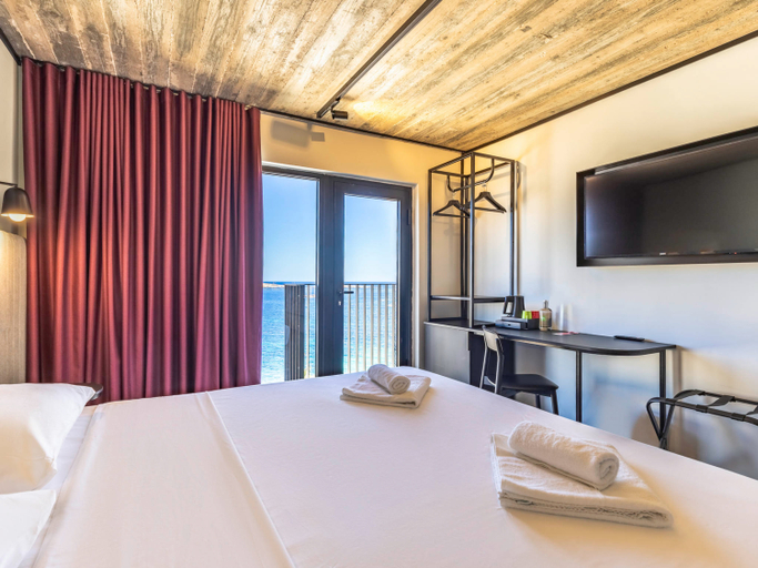 Bedroom 3, ibis Styles St Pauls Bay Malta, Saint Paul's Bay