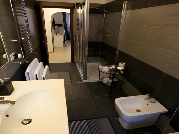 Bathroom 4, Il Mondo Di Amelia, Rome