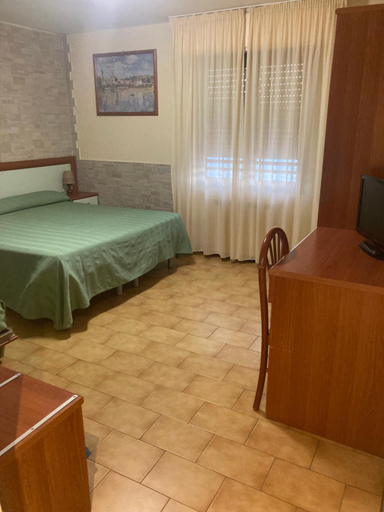 Bedroom 4, Ulivo, Imperia