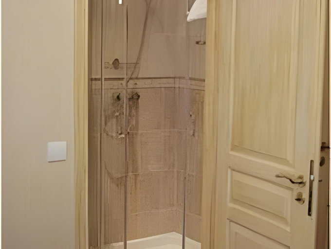 Bathroom 3, Hotel Alexandre III, Alpes-Maritimes