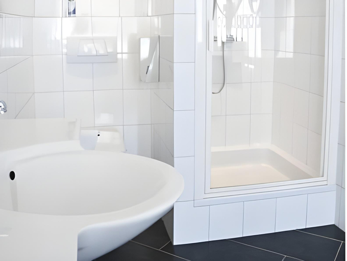 Bathroom 3, Hotel Steensel, Eersel