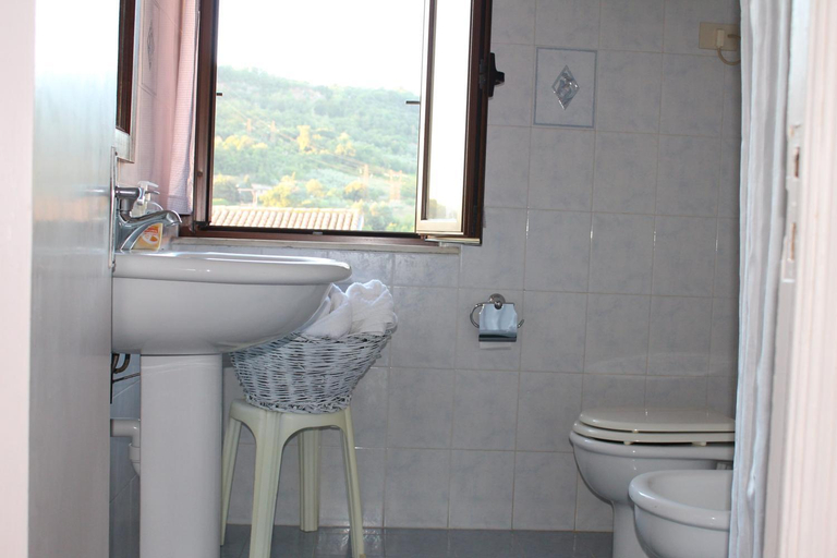 Bathroom, Affittacamere Piagge, Terni