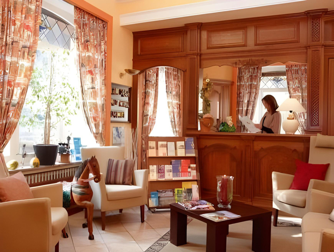 Public Area 2, Hotel - Restaurant " Victor Hugo", Vianden