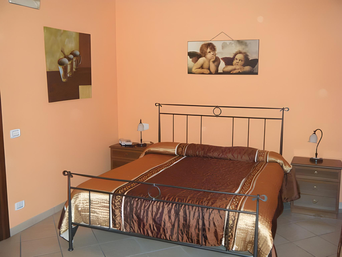 Bedroom 3, Santa Lucia, Messina