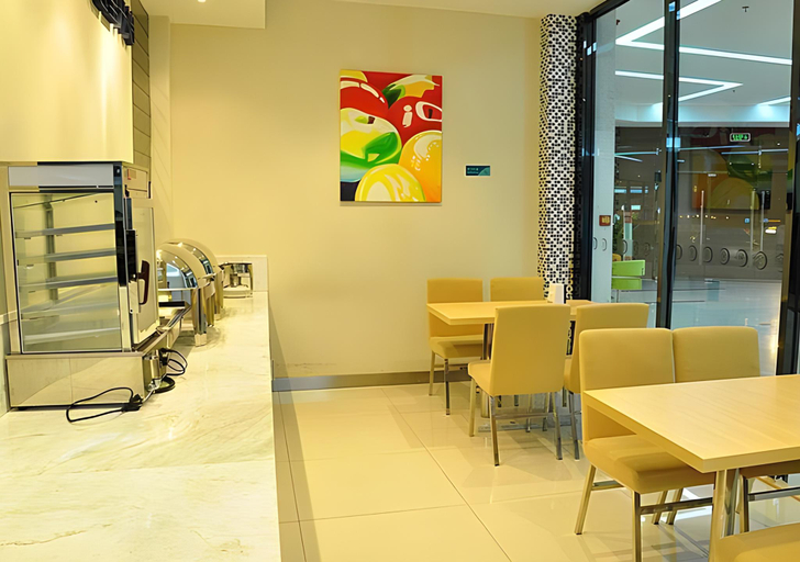 Food & Drinks 5, City Comfort Inn Guiping Xishan, Guigang