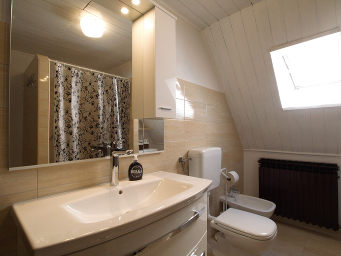 Bathroom 4, The Grich, Zagreb