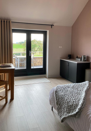 Others 5, B&B Aasterbergerhoeve, Maasbracht