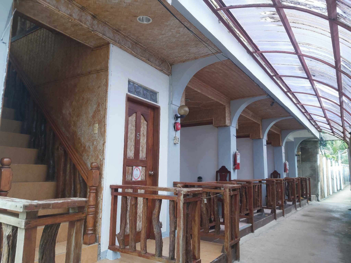 Amphibi-ko Resort Inc., Coron