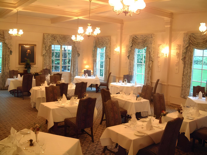 Food & Drinks 5, The Lake Country House Hotel & Spa, Powys