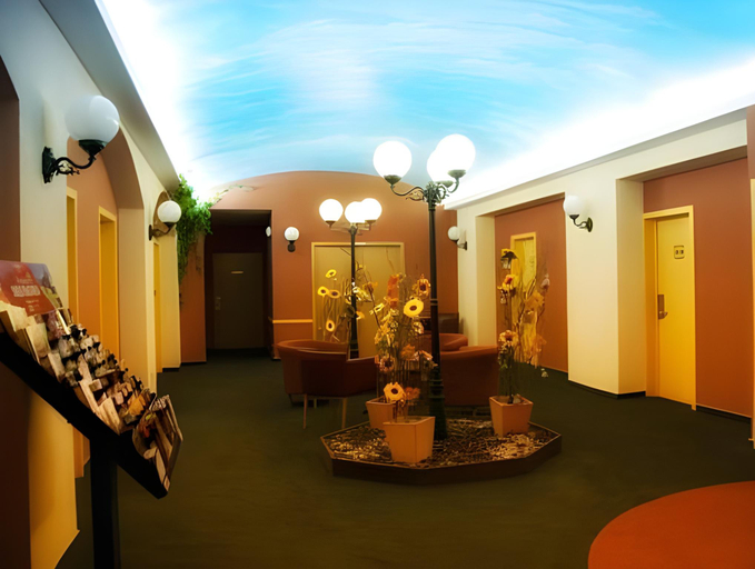Public Area 3, Hotel Tristar, Hainaut